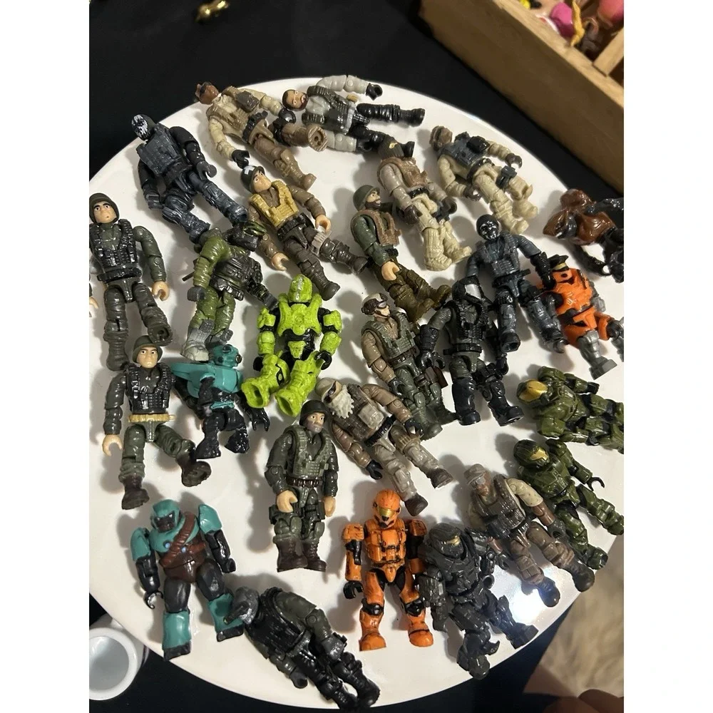 Mega Blocks Construx Halo Big Lot 26 Figures USED/PRE-OWNED Rare VTG Mini Figure